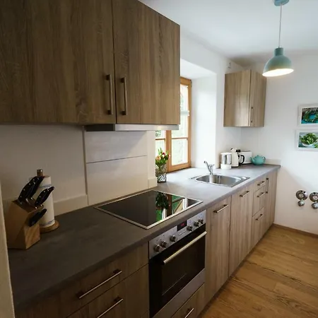 Apartment Malerhaus Am Kolbergarten Bad Tolz